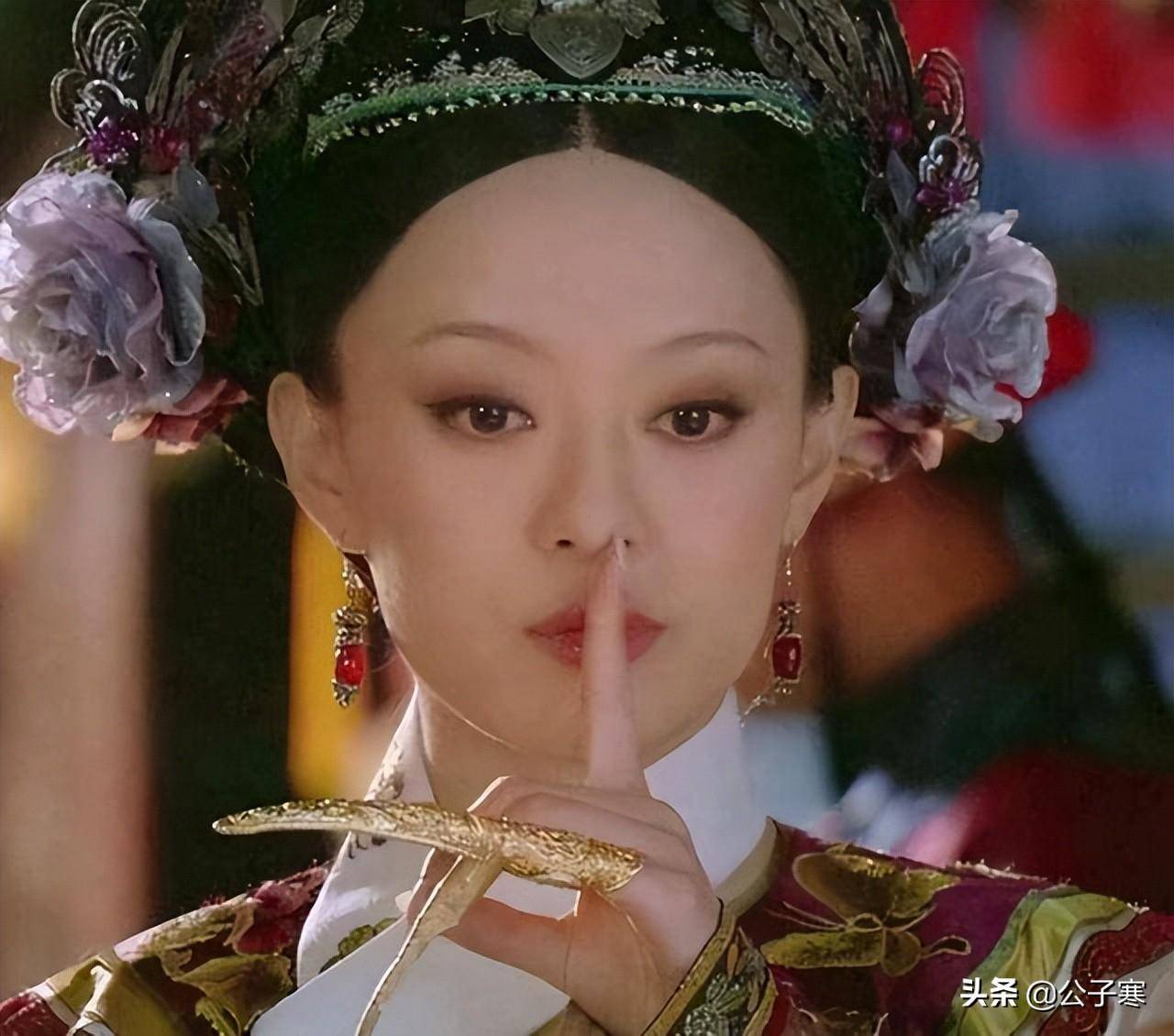 古代娘娘们惊艳时尚圈的指甲套,你认为只是美吗?_身份_护甲_装饰