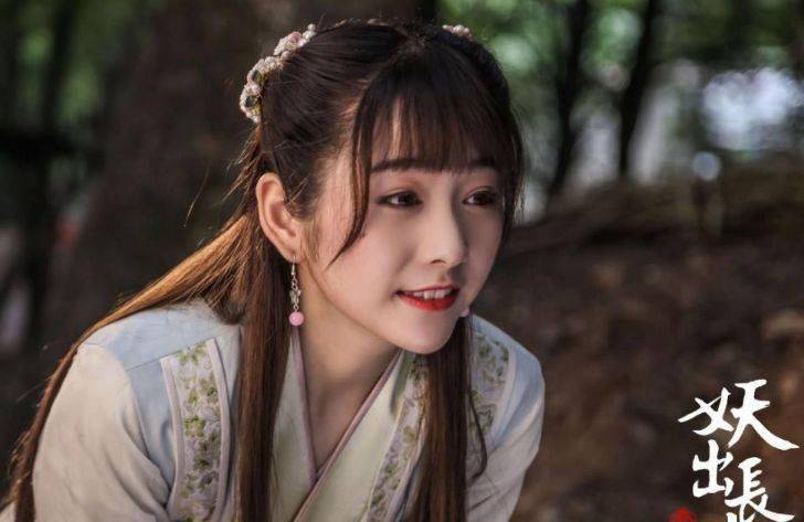 今因出演《白发》走红,老公是网红同道大叔_芦笋_剧中_文竹