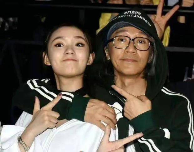 林允与周星驰关系不和分道扬镳!