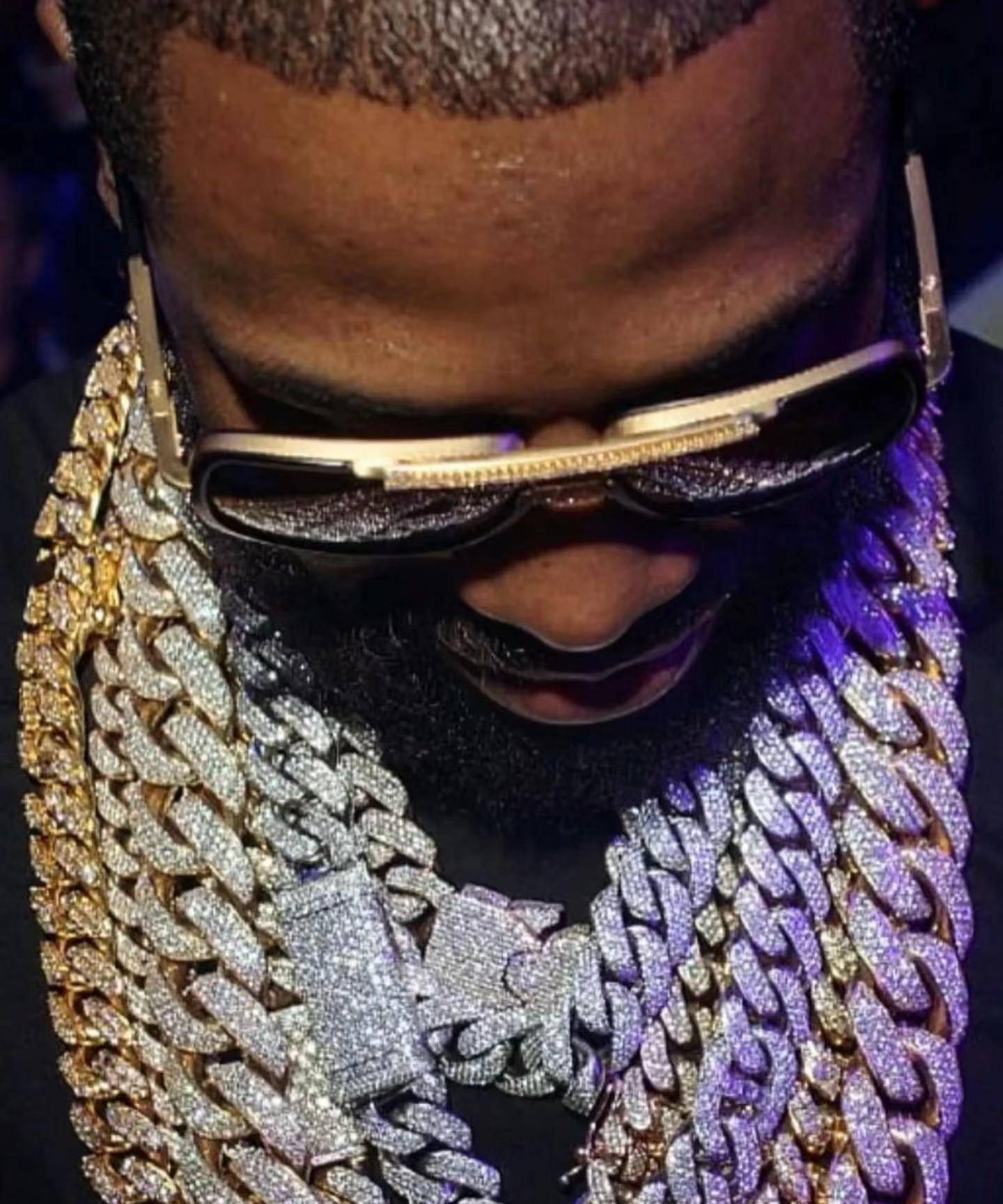 拳王梅威瑟购置2.