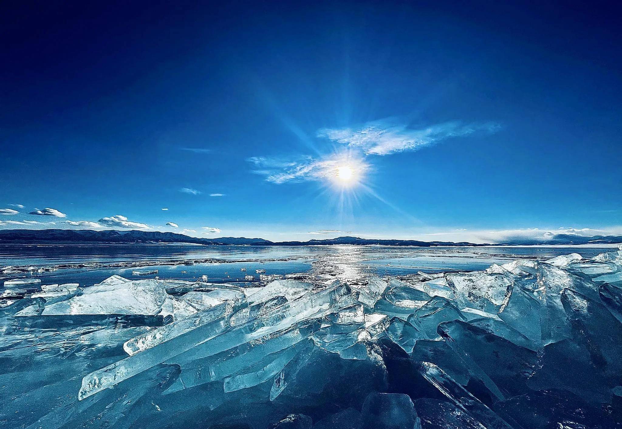 赛里木湖冰花图片