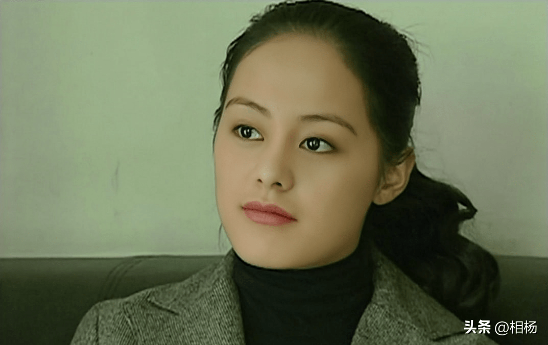 《血色浪漫》:冷静理智的秦岭,初看时羡慕,再看时只有算计_钟跃民_叶