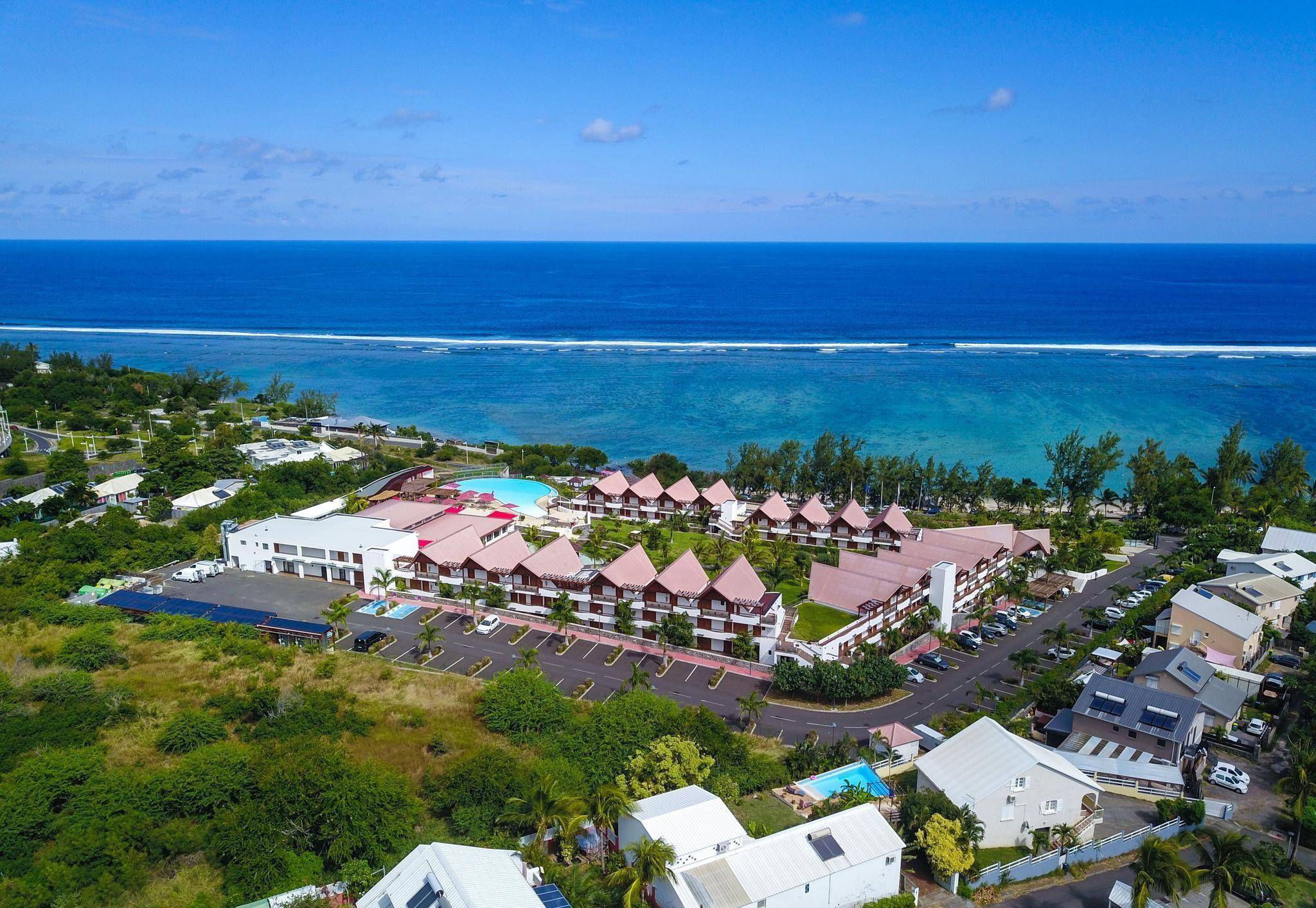 留尼汪:火山喷出的"国外后花园",4万华人繁衍生息的非洲岛屿_岩浆_奈