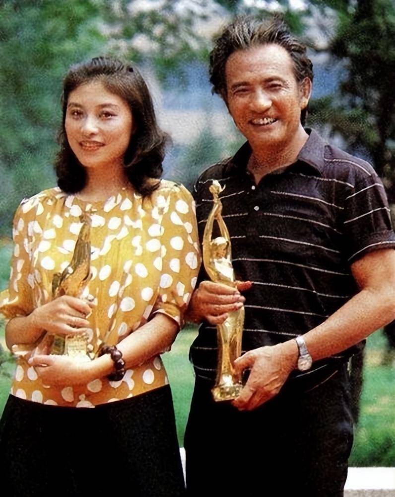 红极一时的杨在葆:他是影坛传奇,与前妻后妻的家事情事感人催泪_夏