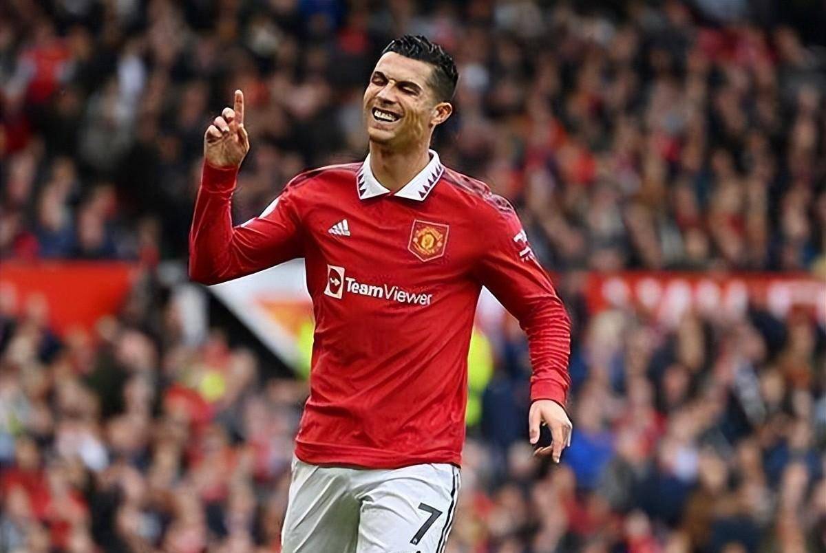 曼联球星c罗又进球了,再次展示新的庆祝动作_比赛_罗纳尔多_对阵