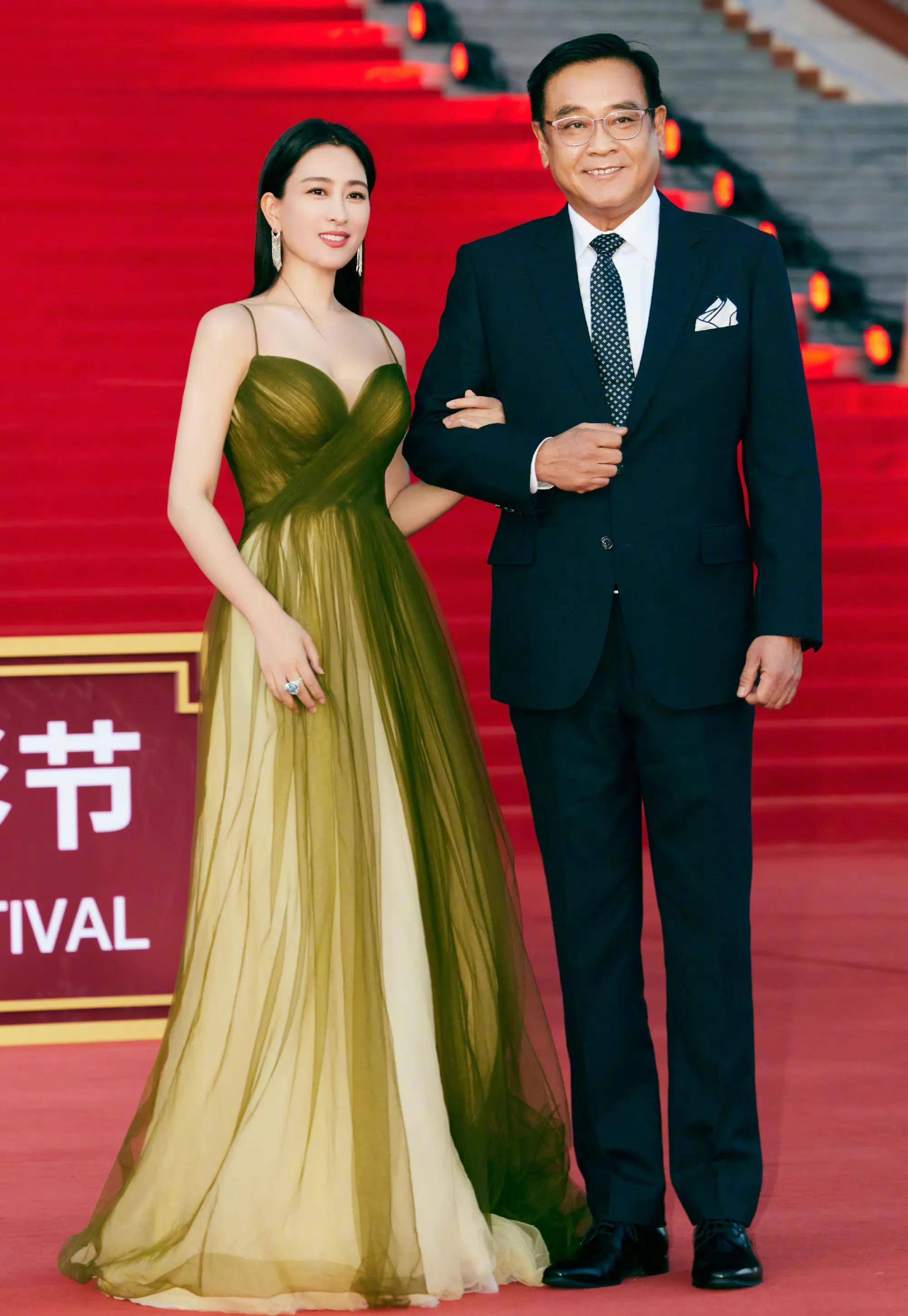 岁数大了却贵气了很多,这5位女星越老越洋气_马苏_刘涛_明星