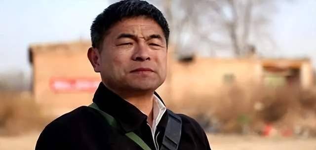 郭振结婚决定回原生家庭,郭刚堂带妻子选旗袍颜色遭嘲_儿子_婚礼_景甜