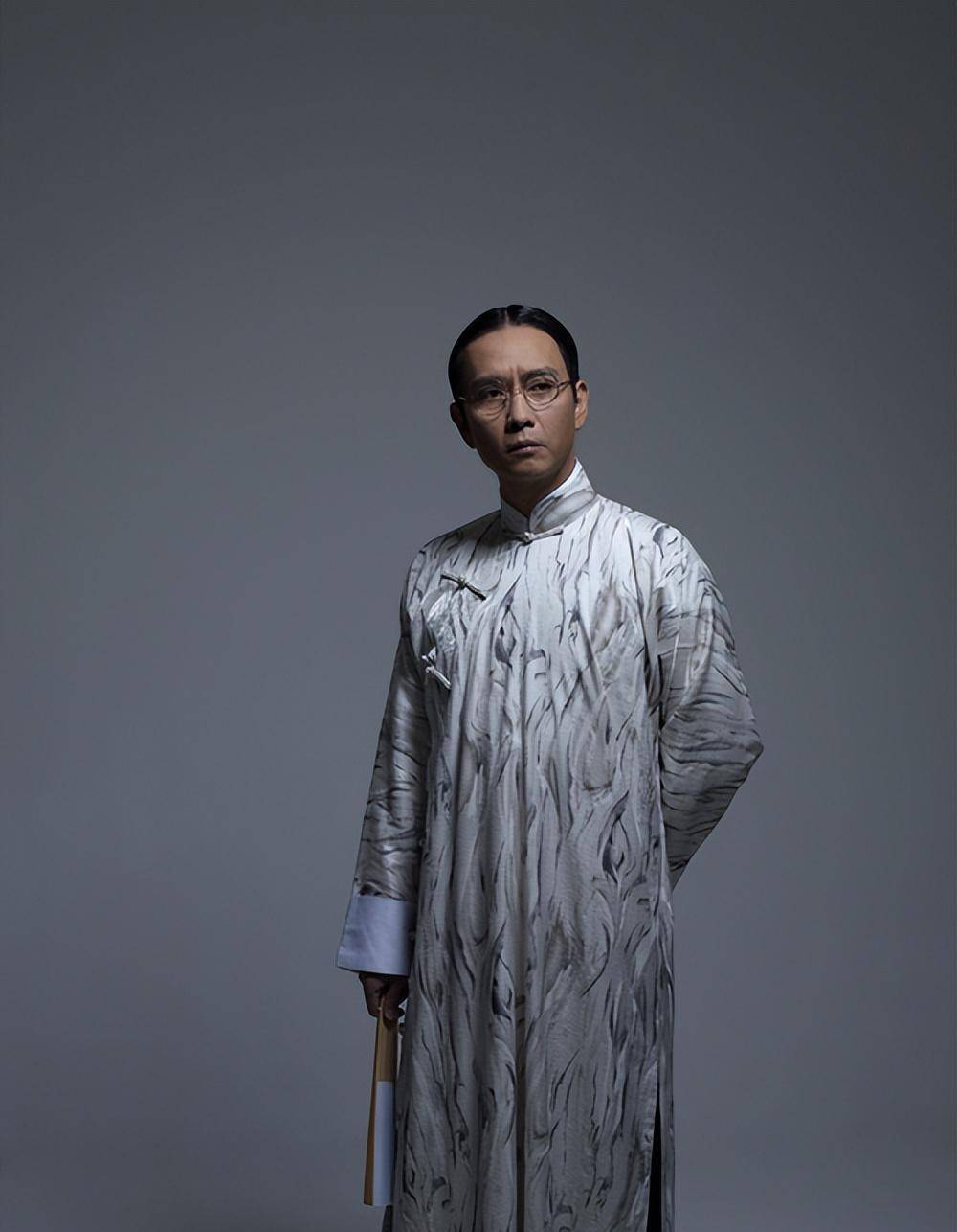 《南海十三郎》:一个潦倒编剧,在讲另一个潦倒编剧的故事_文化_唐涤生