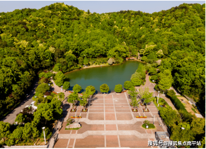 【景觀】原生態秀峰山公園,鵝羊山公園,母山基地,三大公園環繞,高濃度