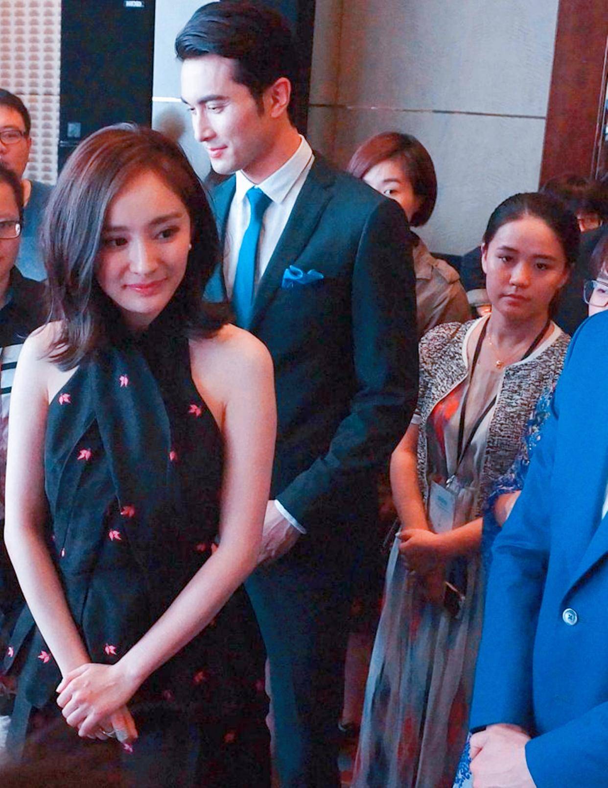 一名快递小哥,被杨幂相中拍戏,成了众多女孩的梦中情人_高伟光_演技