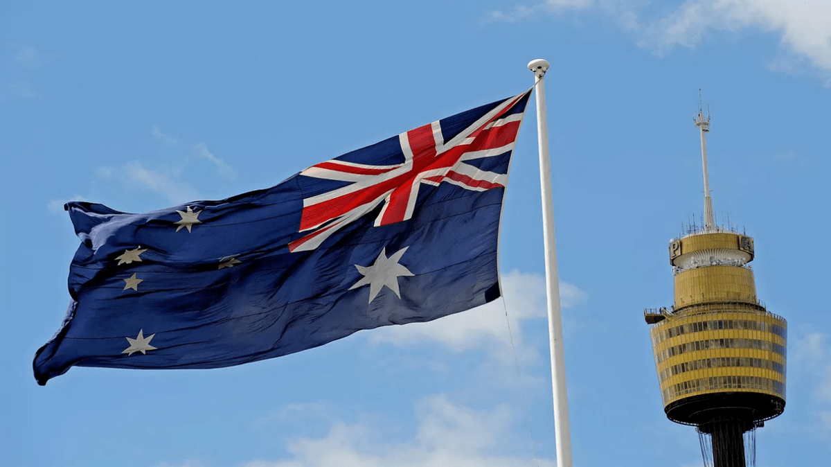 澳大利亚国旗彭博社透露,中国将对澳煤解封,港口和海关都收到通知