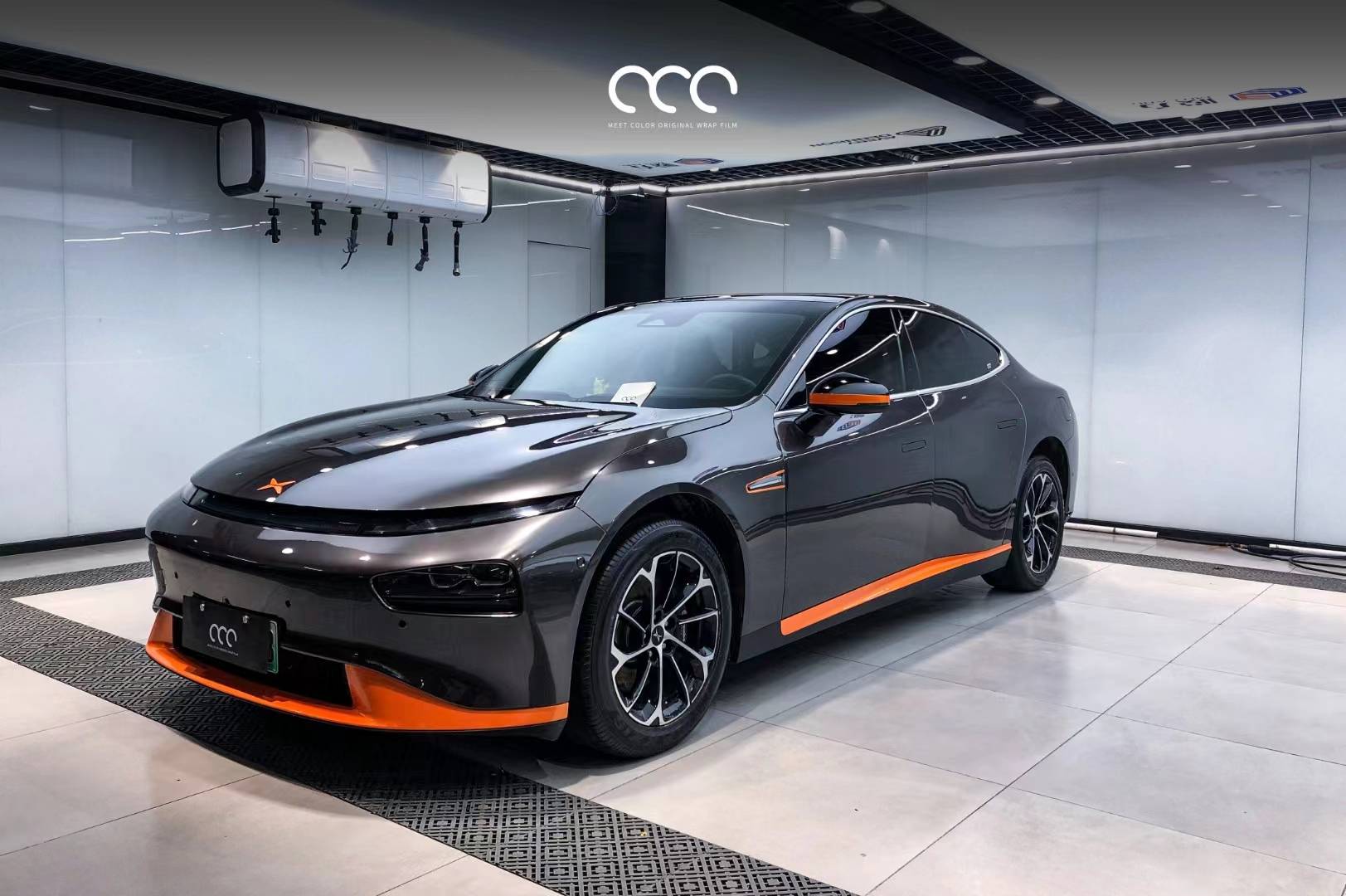 小鹏p7漫彩改色膜液态金属枪灰,拒绝踩雷的选择