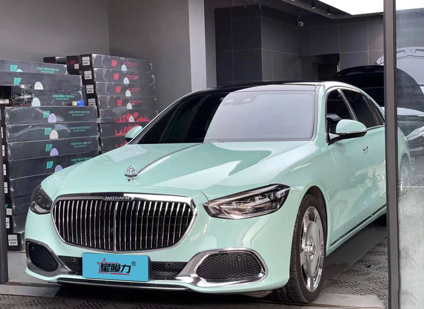 有人说"夏日,薄荷汽水,马卡龙"就会想到这个颜色,低饱和的色调让人