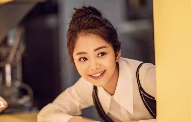 谭松韵记录了一份快速副本,并首次透露了他的真实姓名,名字比自己还