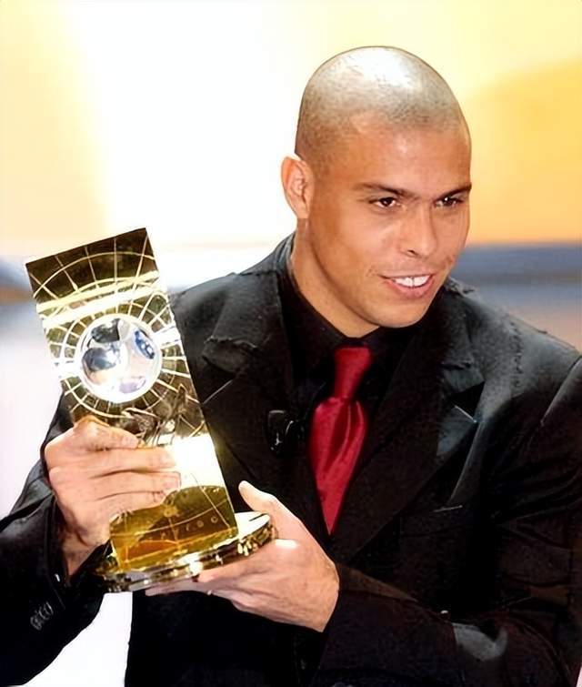 哈兰德,梅西,贝利还是罗纳尔多?