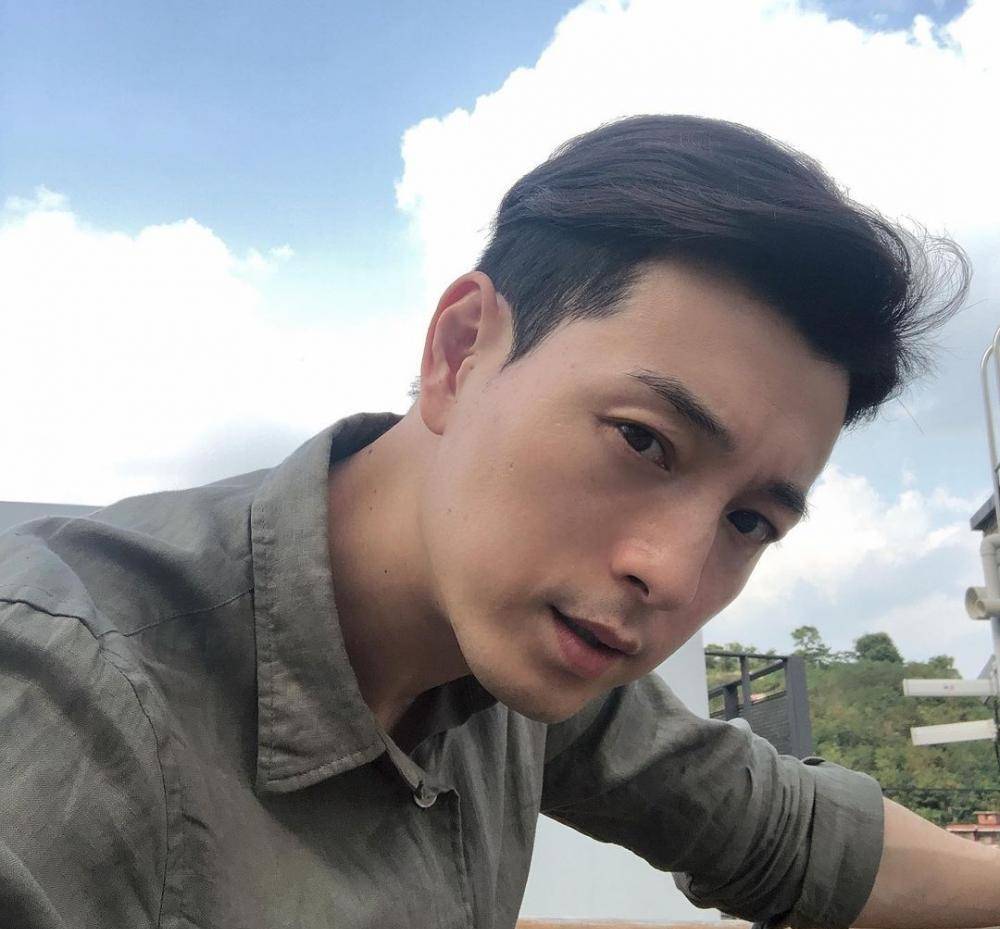 不过除了金健宇,朴成勋外,在第一季开播不久后饰演