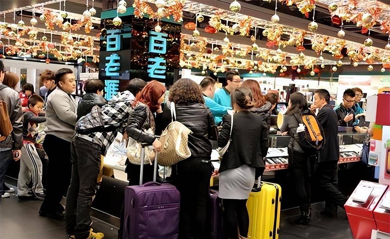 要警惕旅游"馅饼",看似低价团,实则暗藏玄机_购物团_导游_客人