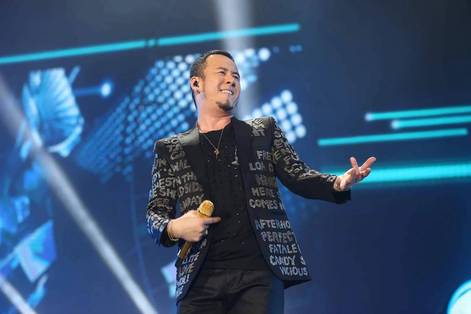 事实证明,50岁的杨坤已经活成了一个"笑话"_刘德华_惊雷_音乐