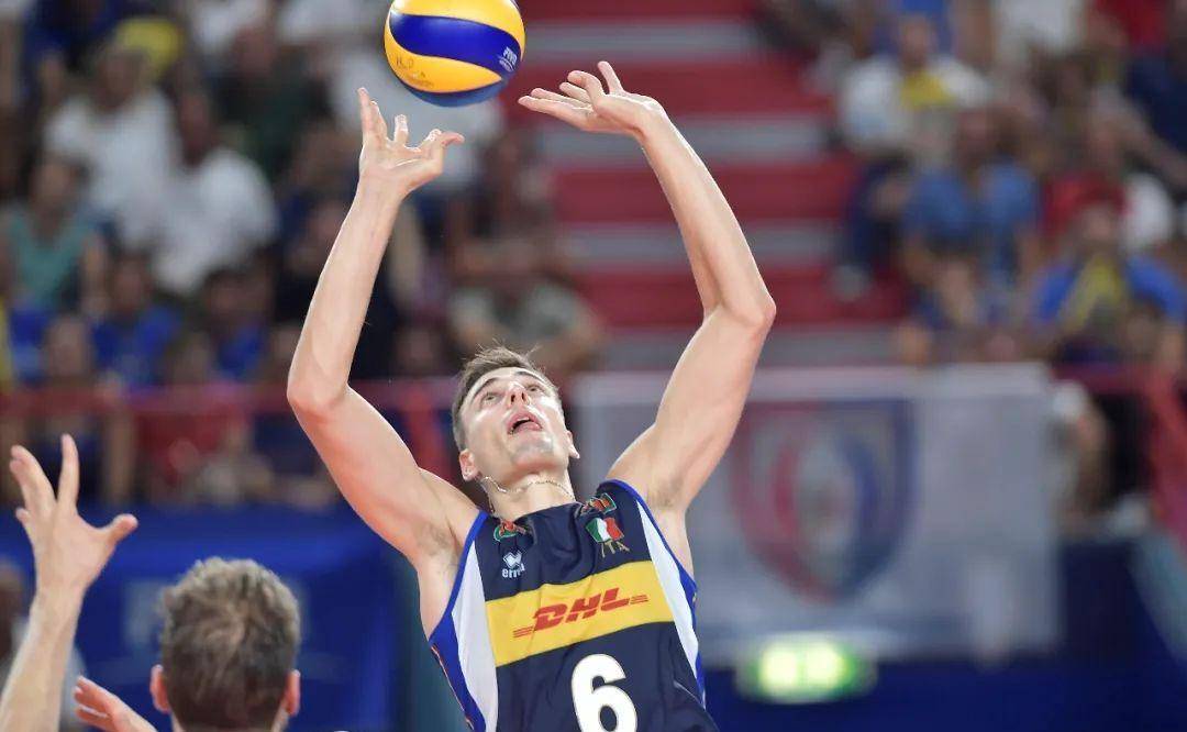 fivb球星 - 詹内利:世界级二传的新鲜面孔 意大利男排的颜值担当_特伦
