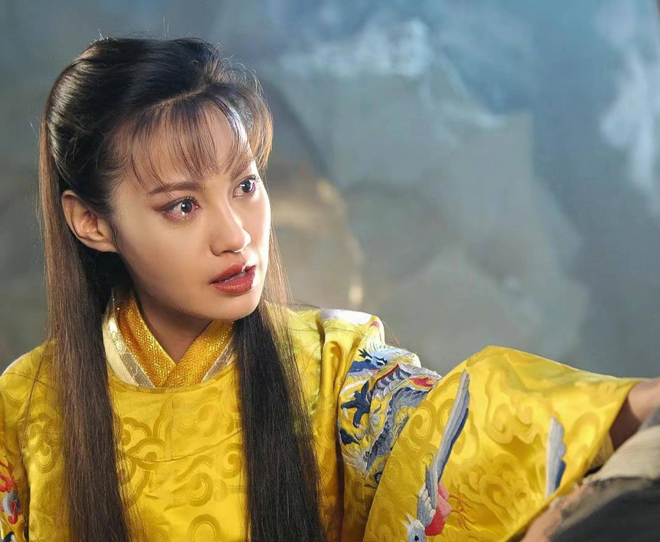 演员杨雪曾主动向"丑男"老公求婚!他长的不帅,但是很有才!