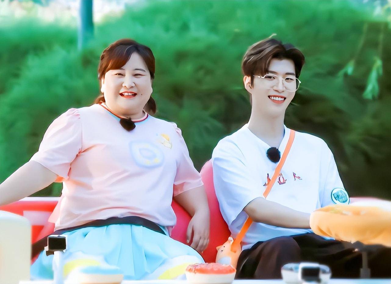 贾玲,范丞丞等则换成了徐峥,王宝强,沈月,陈哲远以及徐明浩