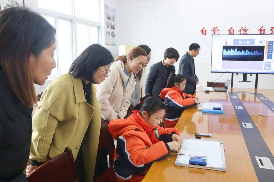 江苏省扬州市高新区教育发展集团校第一次教学视导组走进运西小学