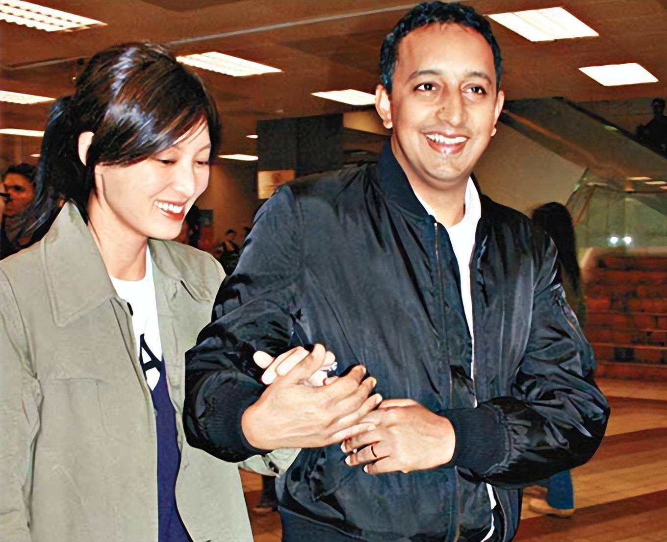 tvb女星周嘉玲嫁印度人近况,52岁气质仍出众,结婚18年恩爱如初_梁朝伟