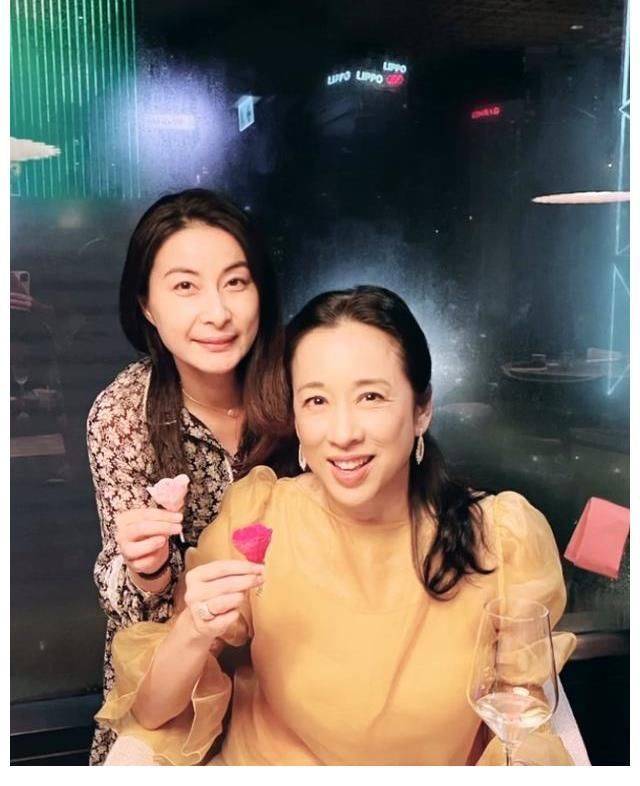 郭晶晶幸福地嫁入豪門,卻被婆婆禁止再生第四胎,原因讓網友羨慕_孩子