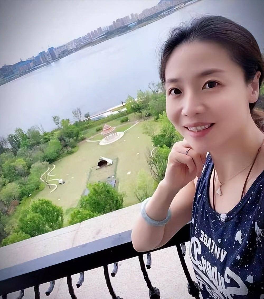 最美二传魏秋月:与老公袁灵犀15岁相识,从众多情敌中携手_训练_林楠