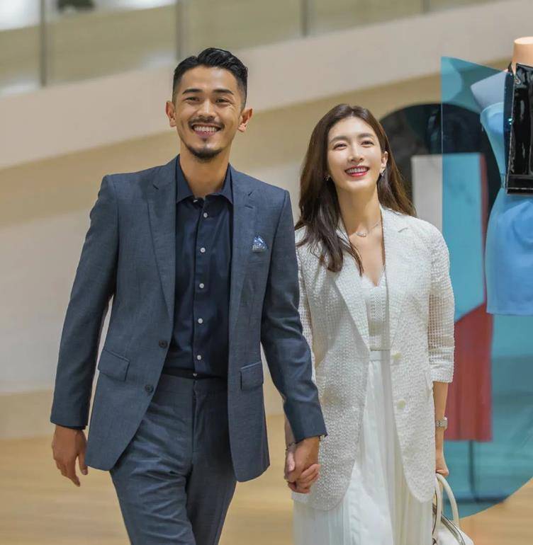 但要说最真实的角色,还是江疏影饰演的王漫妮.