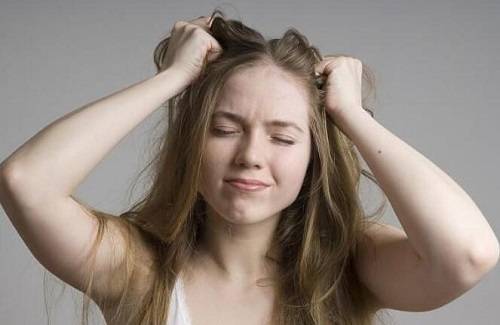 女生脫髮與年齡有關嗎_女性_頭髮_水平