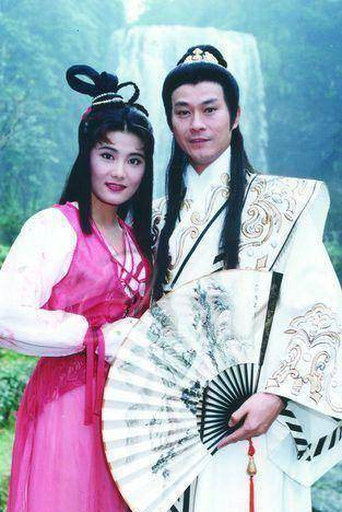 难怪楚留香独爱这位美女.