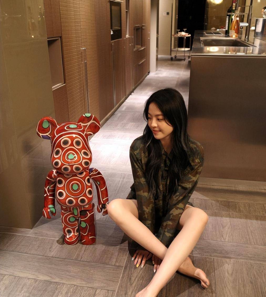 在毕业后,王文也除了到处游玩,也参加了一些节目,比如在2021年参加了