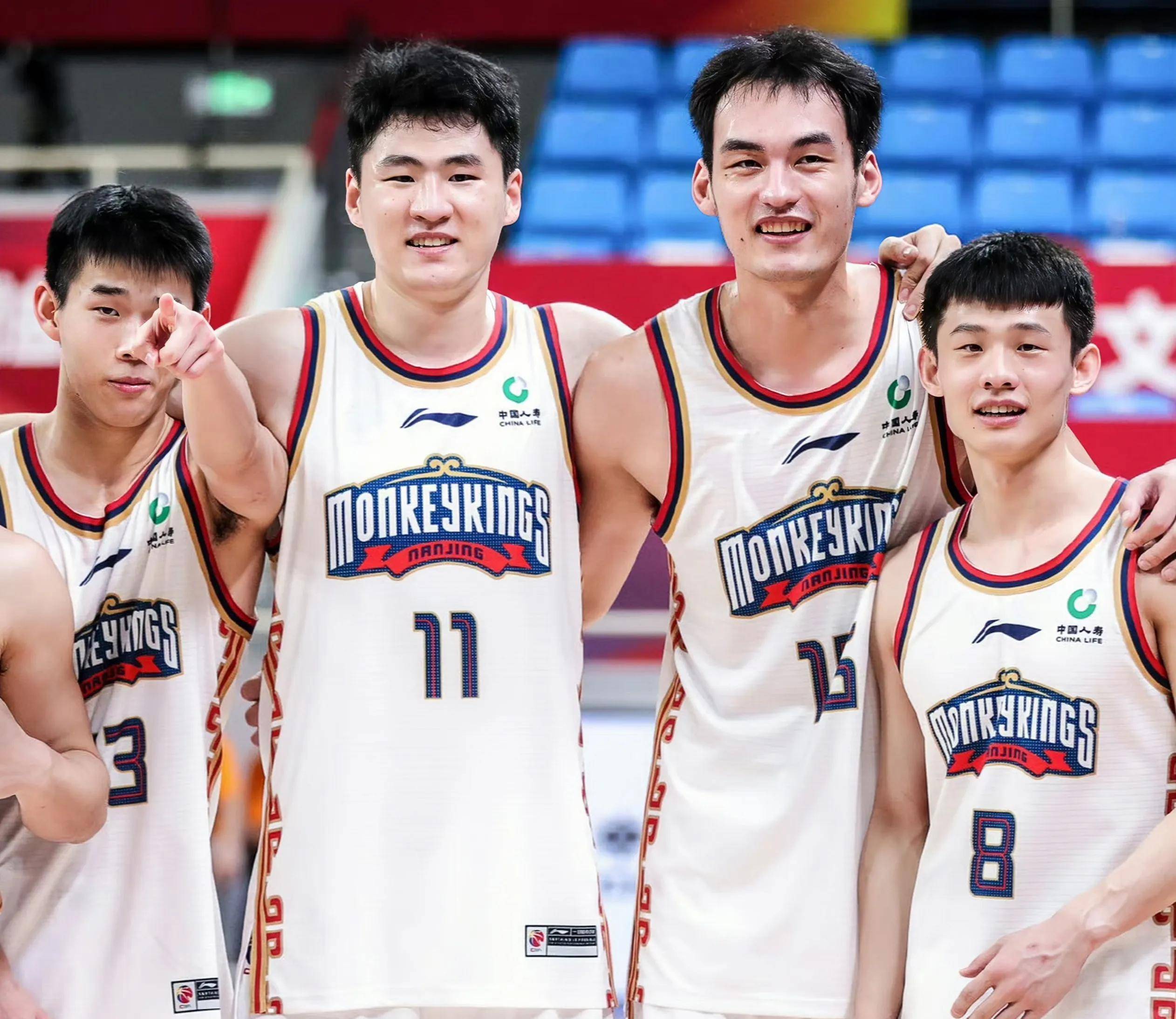 助攻王联手三双王,同曦深圳各3人入选,徐杰待定_防守_乔帅_球员