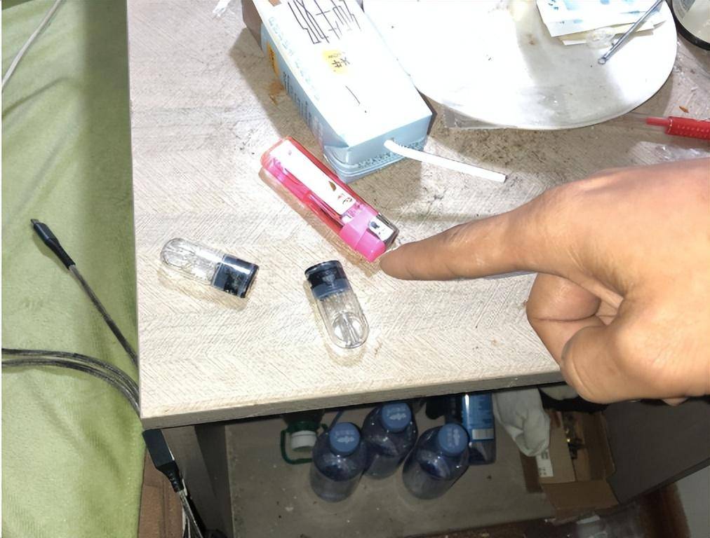 此类"上头电子烟"隐蔽性强,吸食后具有类似毒品的致幻效果,且成瘾性强