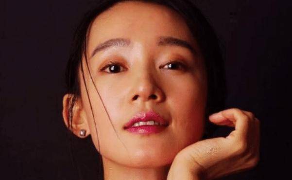 本科毕业的刘丛丹,凭借着杨开慧的角色,成为了走红明星_作品_时候