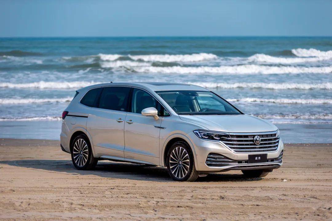 原创                 试驾大众威然,mpv也能玩改装,变身移动工作台