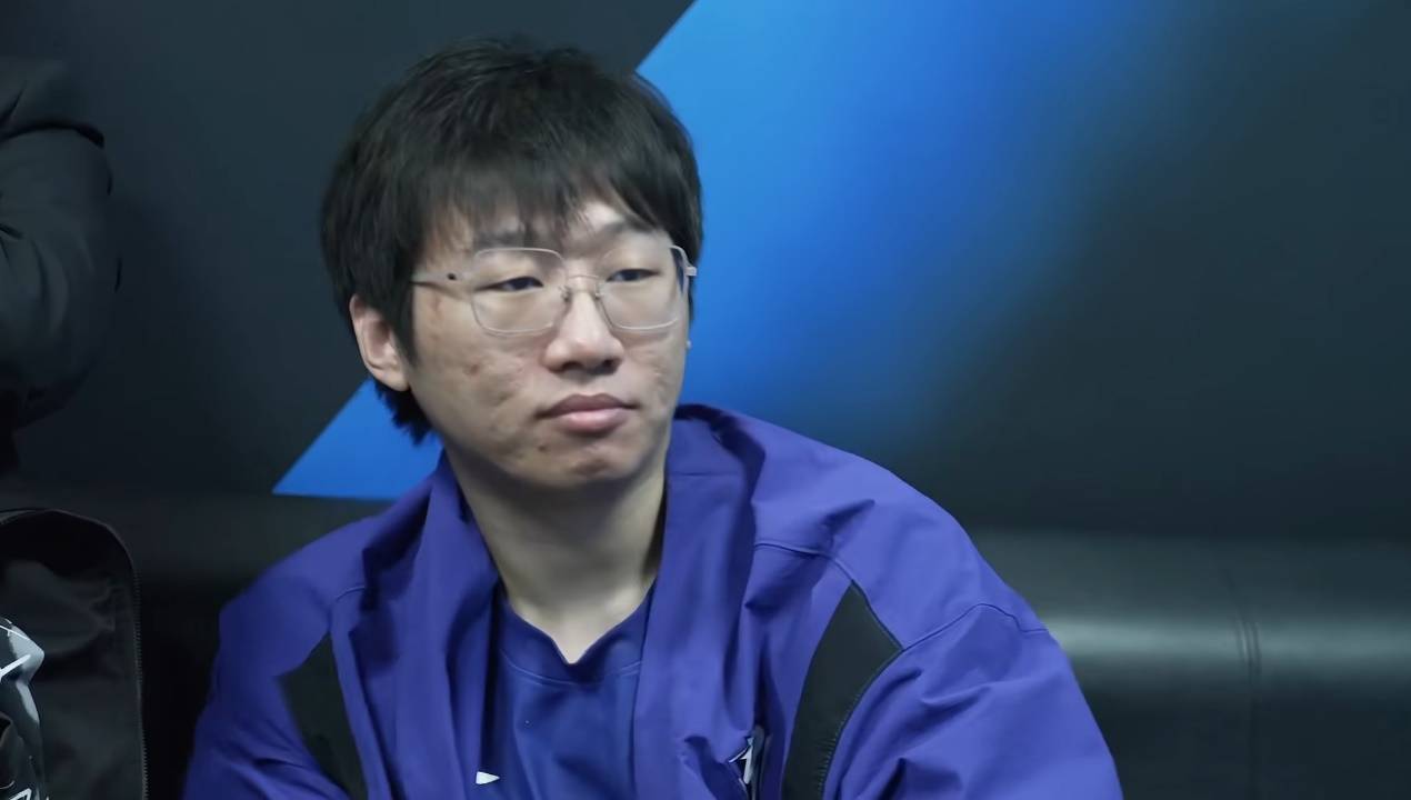 LPL冠军选手，提前锁定倒数第一，宁王言论惹争议：不死玩什么LOL_搜狐网