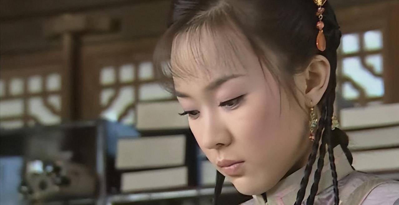 《少年天子》剧照比起霍思燕在娱乐圈多年稳扎稳打,踏踏实实地演戏而