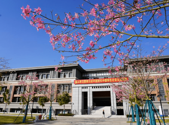 【北校區】一鏡到底雲遊廣東外語外貿大學校園_廣場_白雲大道北_白雲