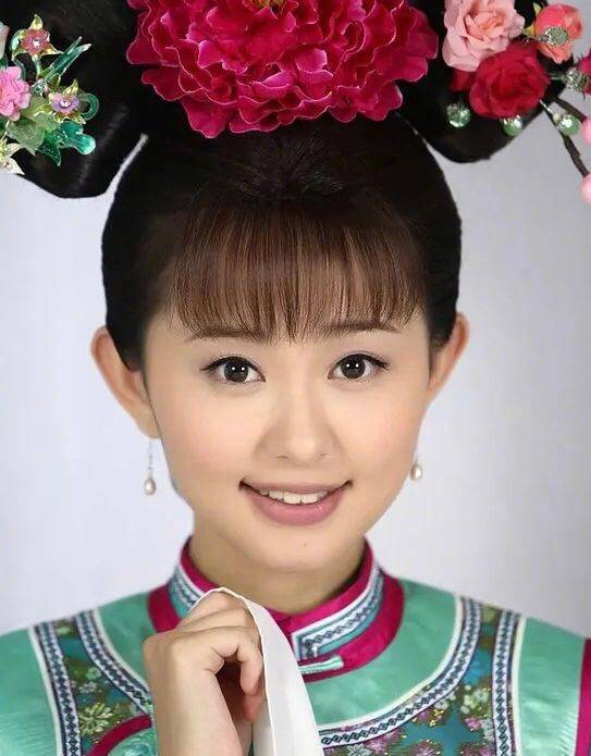 演员孙耀琦爆料称四字艺人团队耍大牌,易烊千玺无辜躺中