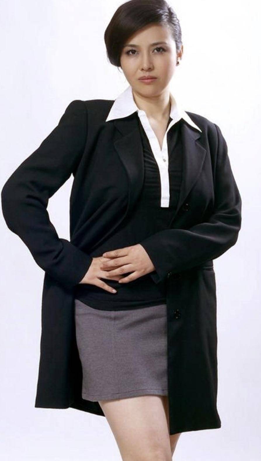 年轻时惊为天人,老了却成"土肥圆"的胖大婶,这10位女星好可惜_身材