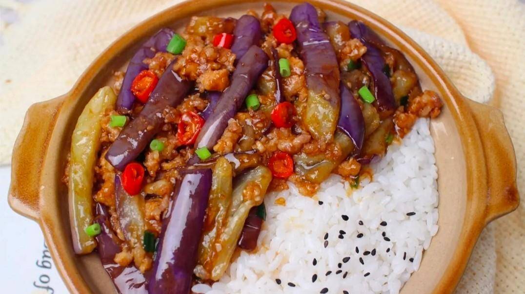 第一道:肉末茄子盖浇饭