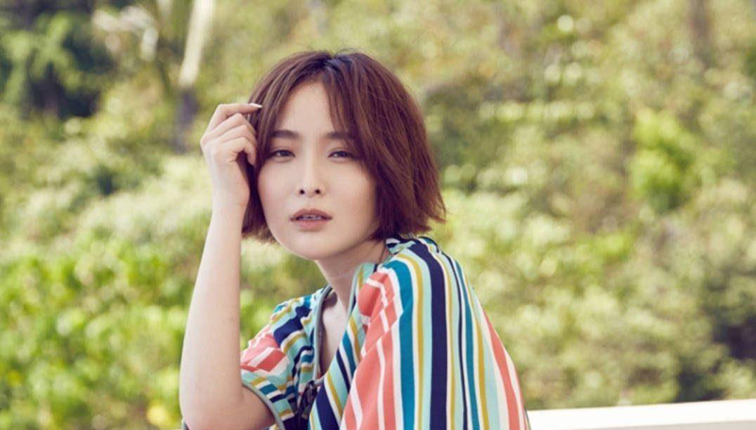 "谋女郎"李曼,把相爱3年的罗晋抛弃,转身与洪金宝的儿子相恋!