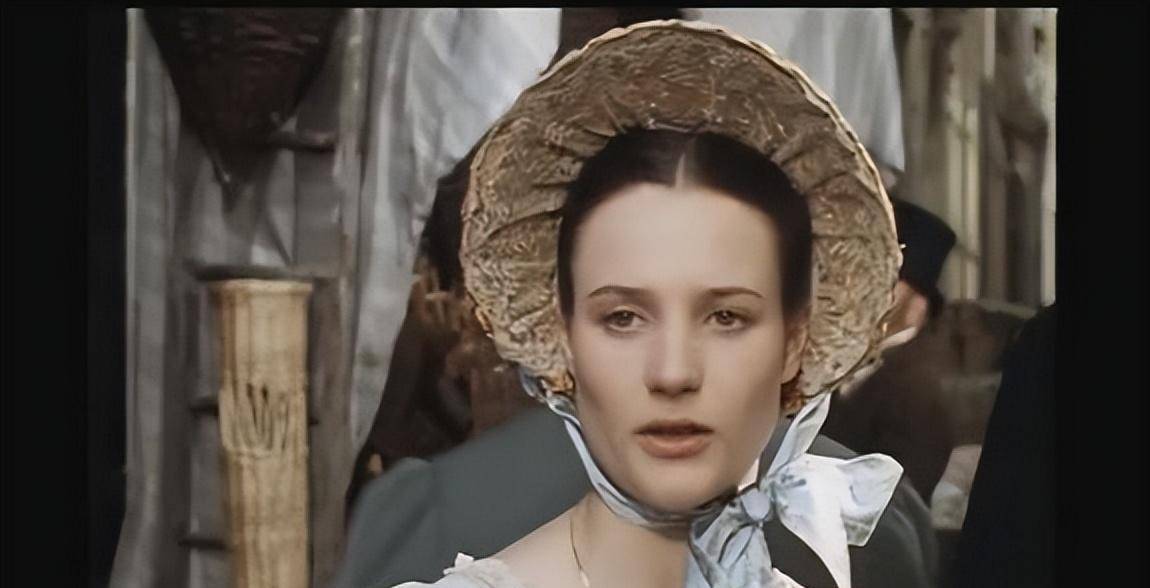 《欧也妮·葛朗台》妻子生病都舍不得请医生,金钱真会吞噬人性?