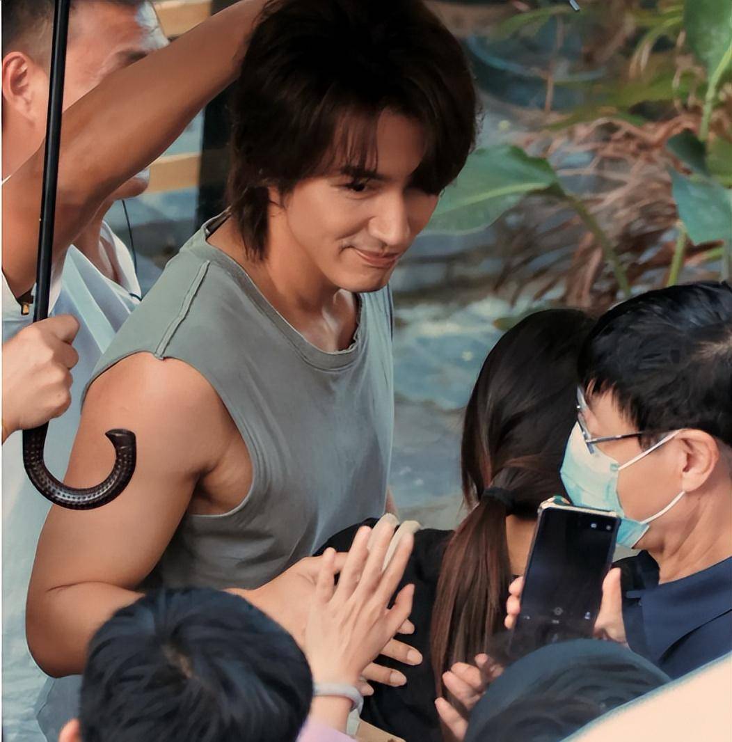 言承旭访谈曝光单身,祝福林志玲希望她过得好_人们_经历_感情