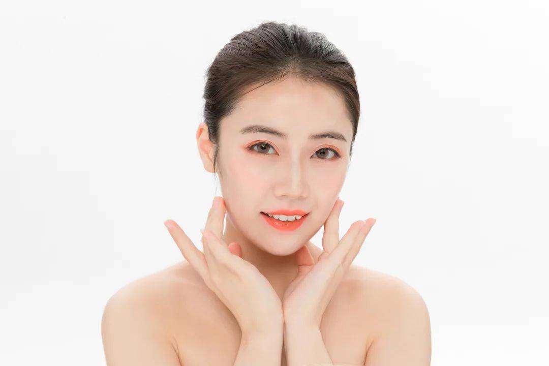 兰亭护肤张颖儿老师:春日美白大作战 ,如何拥有耀眼白皙肌肤?