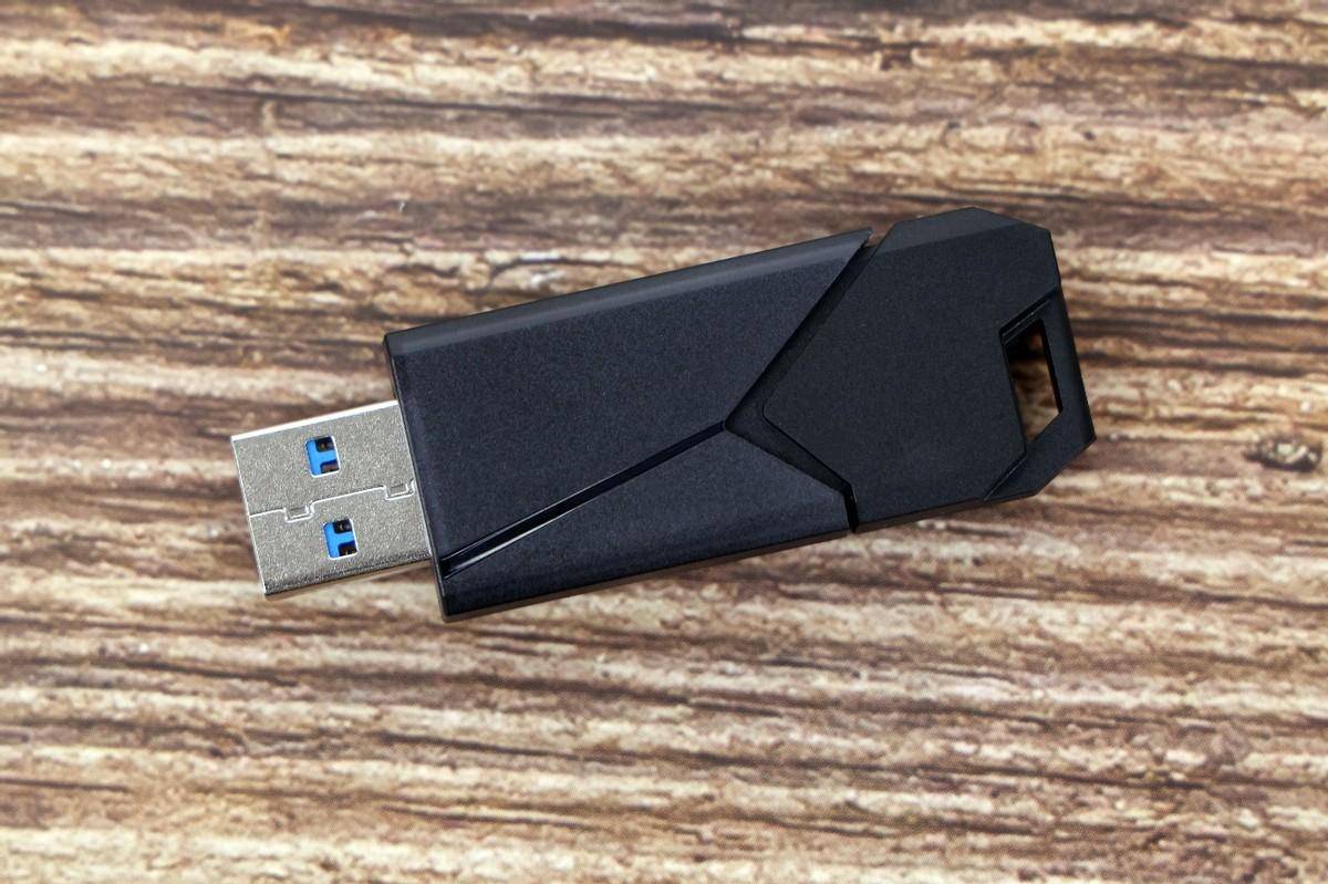 时尚外观 便捷存储 金士顿dtxon闪存盘图赏