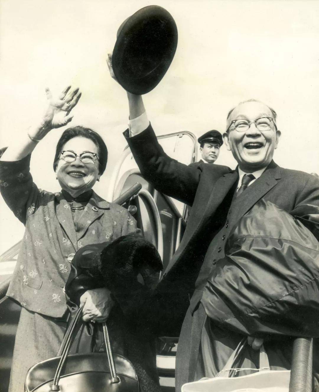 被质疑太穷,他结婚日烧婚书,用57年相濡以沫,证明爱情天荒地老_林语堂