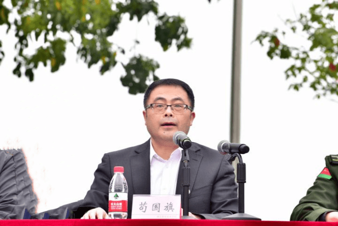 南充职业技术学院举行2022级学生军训动员大会_国旗_党委委员_曹志坚